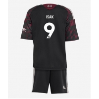 Camisa de Futebol Liverpool Alexander Isak #9 Equipamento Alternativo Infantil 2026-27 Manga Curta (+ Calças curtas)